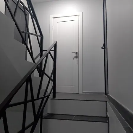 New Vip 3 * Lviv